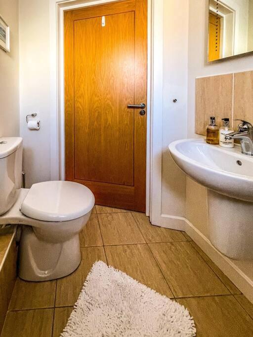 Soho Beach Apartment With Fabulous Sea View And 2 Minutes To The Beach With Free Parking And Netflix Bournemouth Zewnętrze zdjęcie